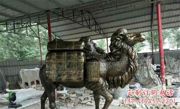甘肃拖行李的骆驼动物铜雕 (2)