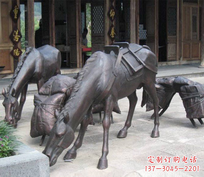 甘肃拖行李的马动物铜雕