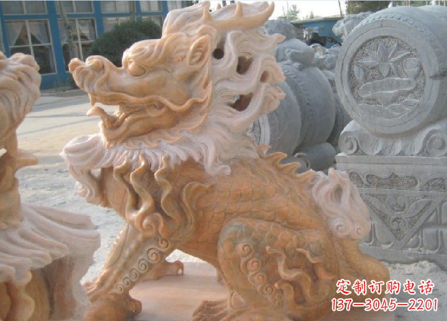 甘肃晚霞红神兽麒麟雕塑