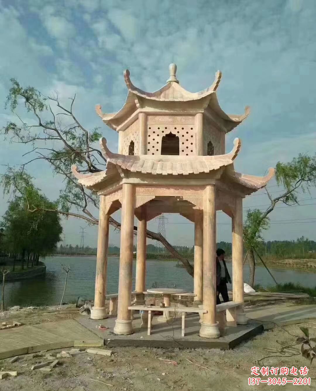 甘肃晚霞红双层石凉亭 (2)