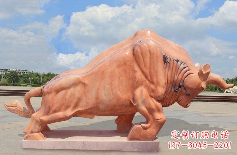 甘肃晚霞红拓荒牛石雕