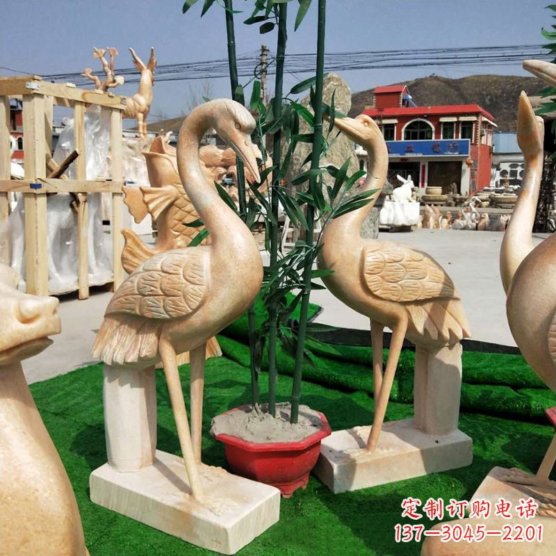 甘肃晚霞红仙鹤石雕