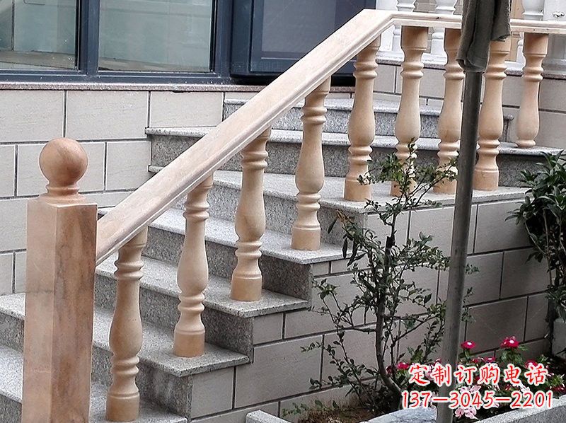 甘肃晚霞红小区栏杆石雕