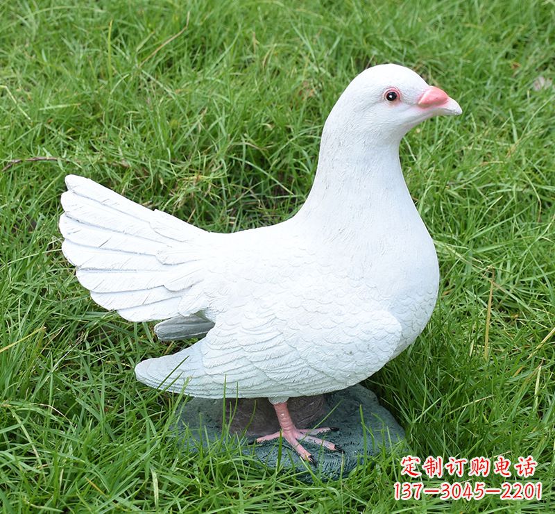 甘肃文化广场的和平鸽雕塑
