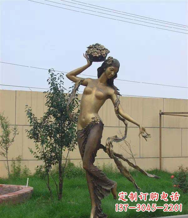 甘肃西方美女公园人物铜雕