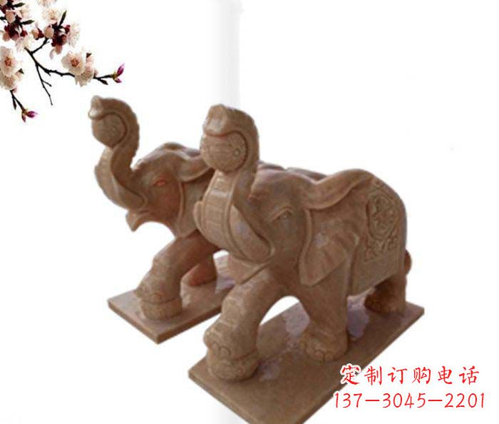 甘肃象鼻朝天的大象晚霞红招财石雕