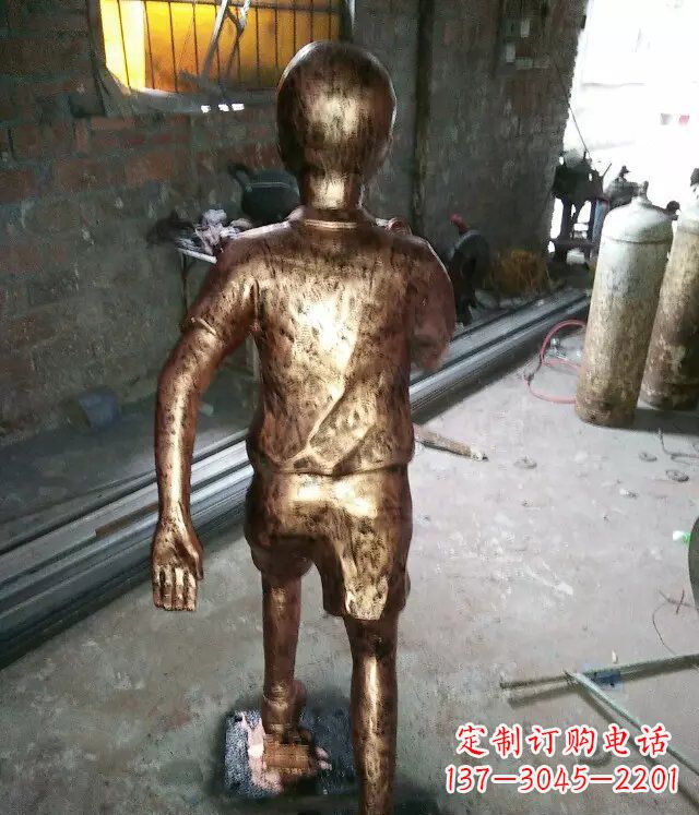 甘肃小孩跑步公园人物铜雕 (2)