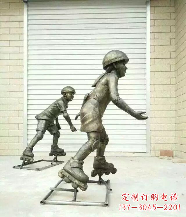 甘肃小孩玩轮滑公园人物铜雕