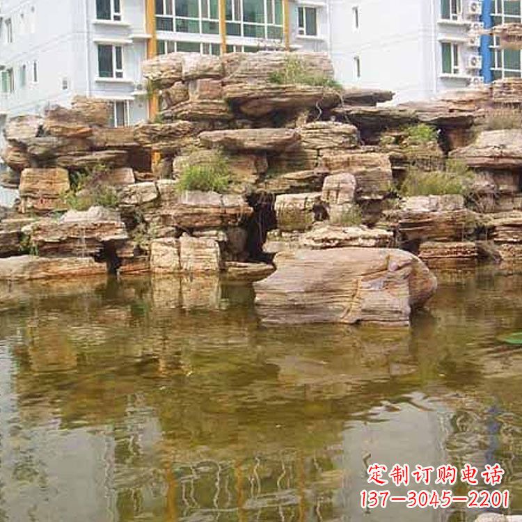 甘肃小区庭院假山鱼池