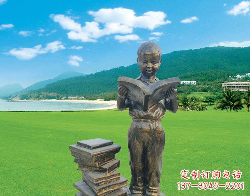 甘肃校园看书的小男孩雕塑