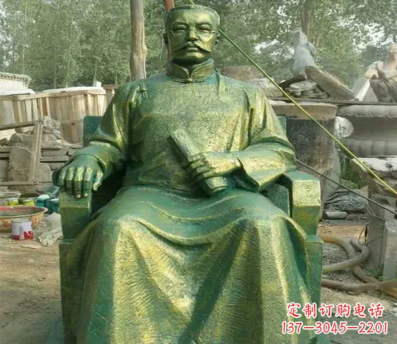 甘肃校园名人李大钊铜雕