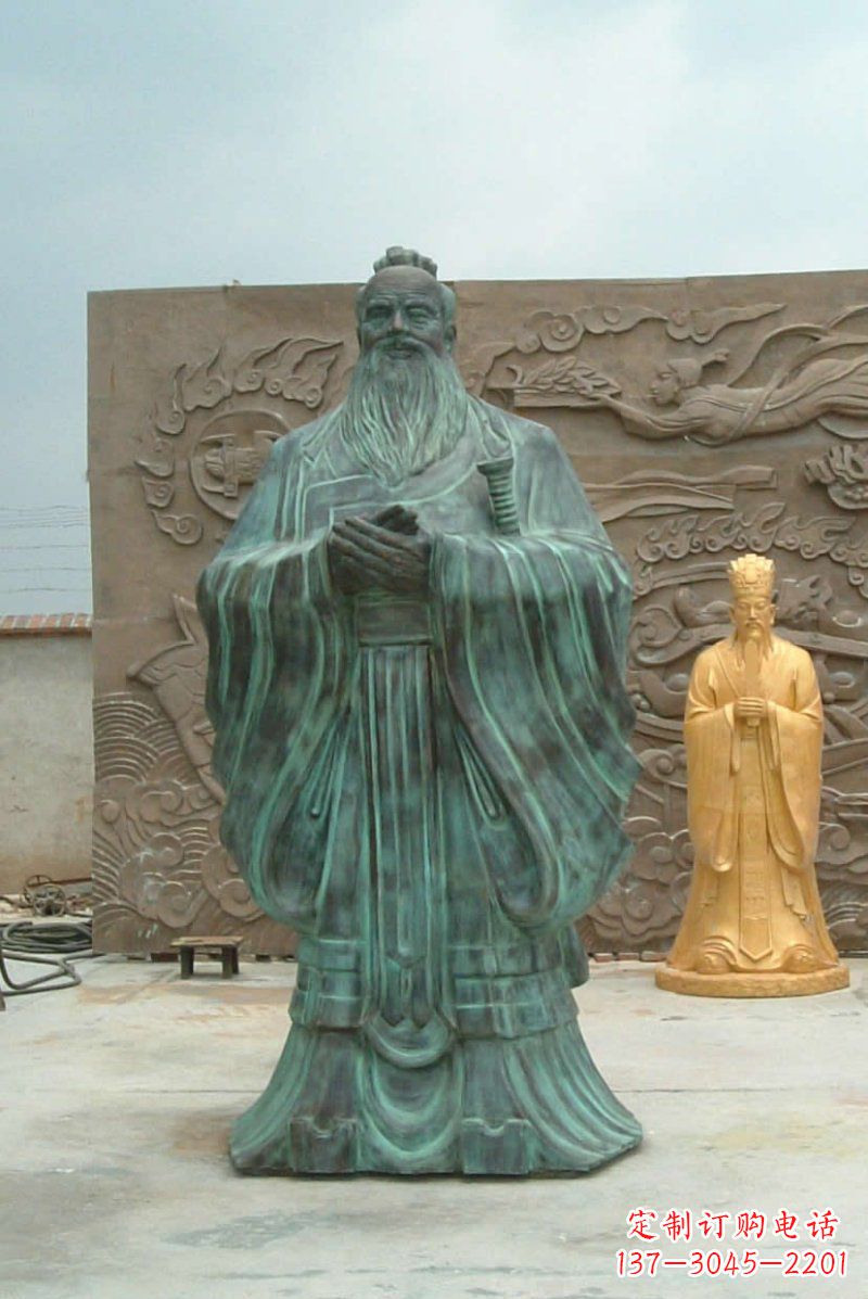 甘肃校园青铜仿古孔子