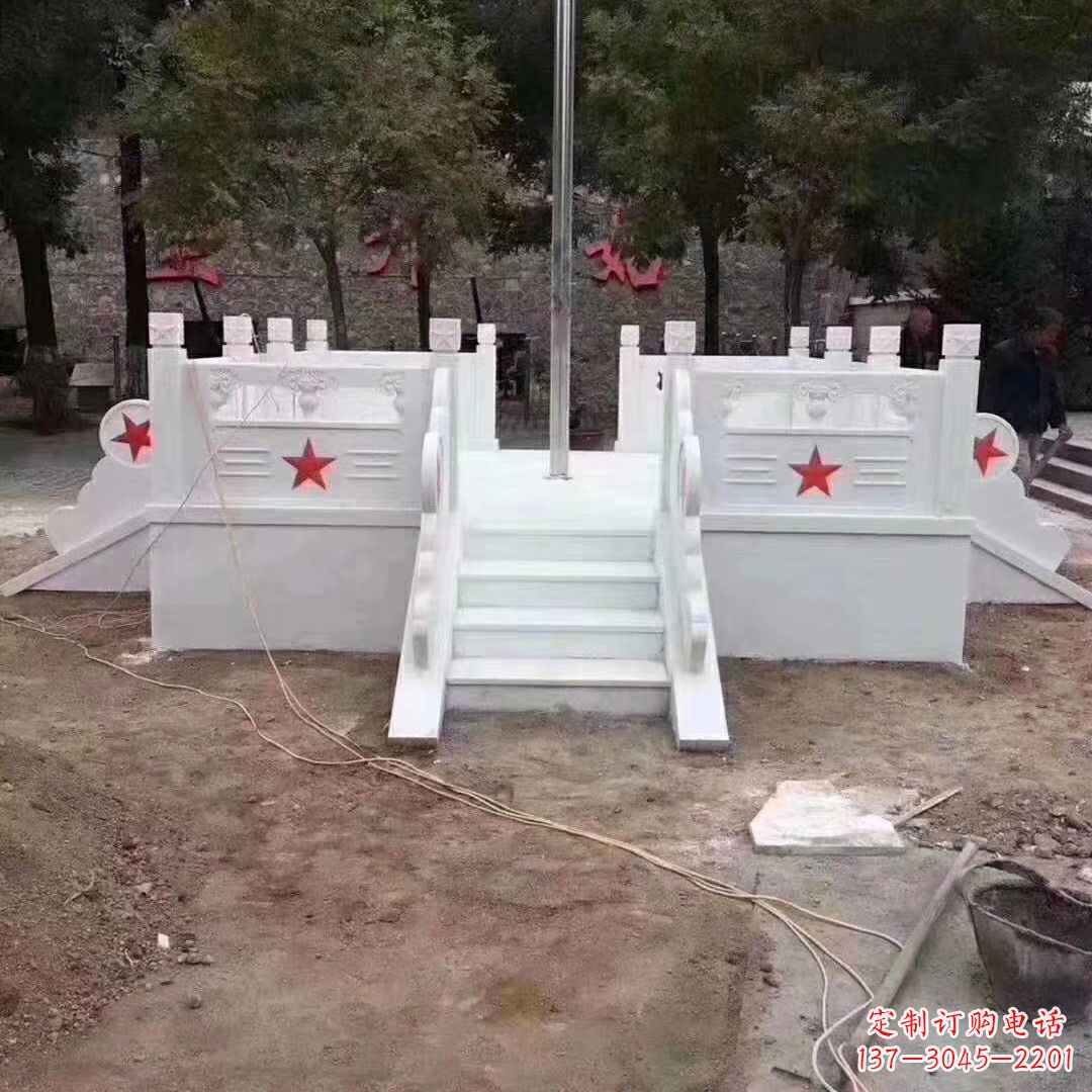 甘肃学校校园升国旗台
