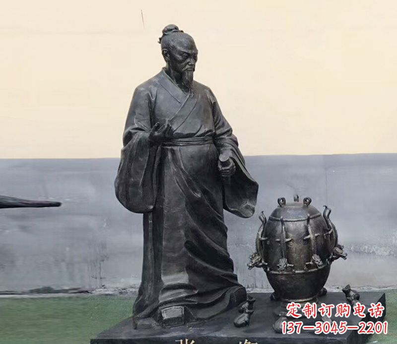 甘肃学校张衡和地动仪铜雕