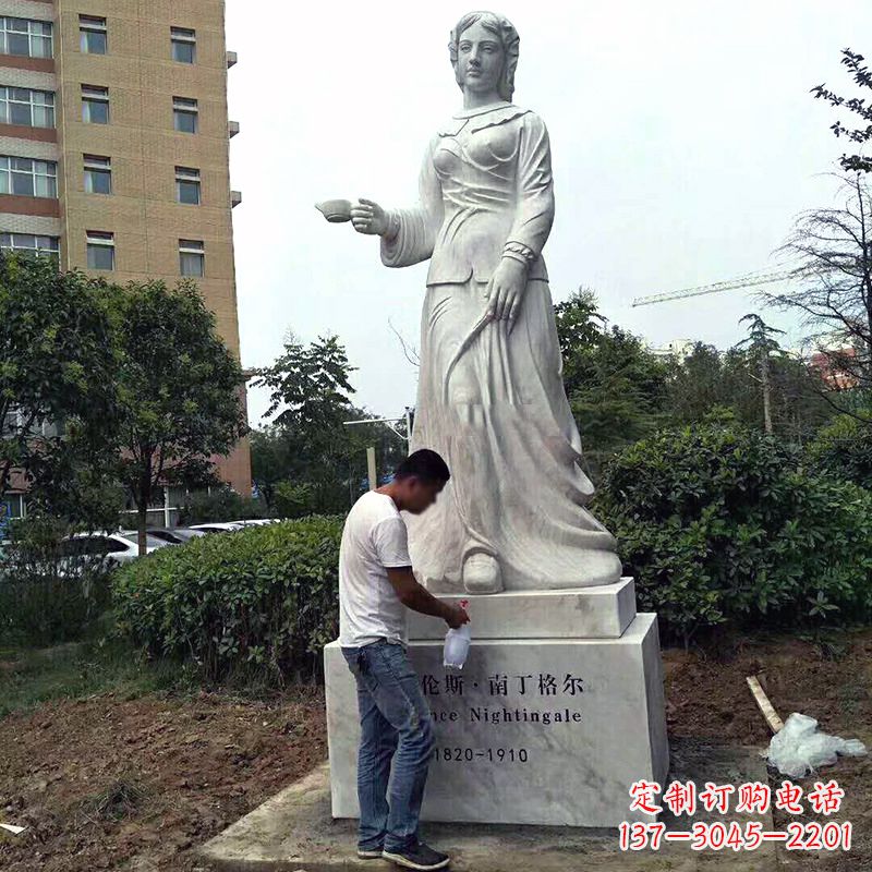 甘肃医院园林提灯天使南丁格尔石雕塑