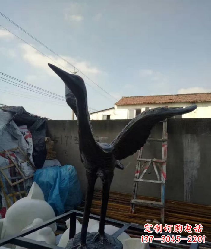 甘肃展翅仙鹤铜雕 (2)
