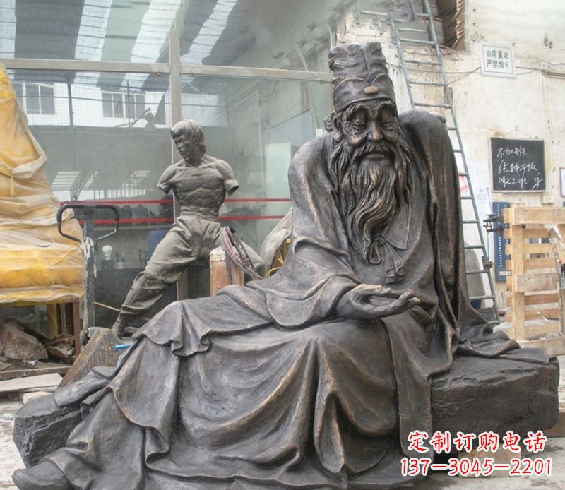 甘肃张仲景铜雕