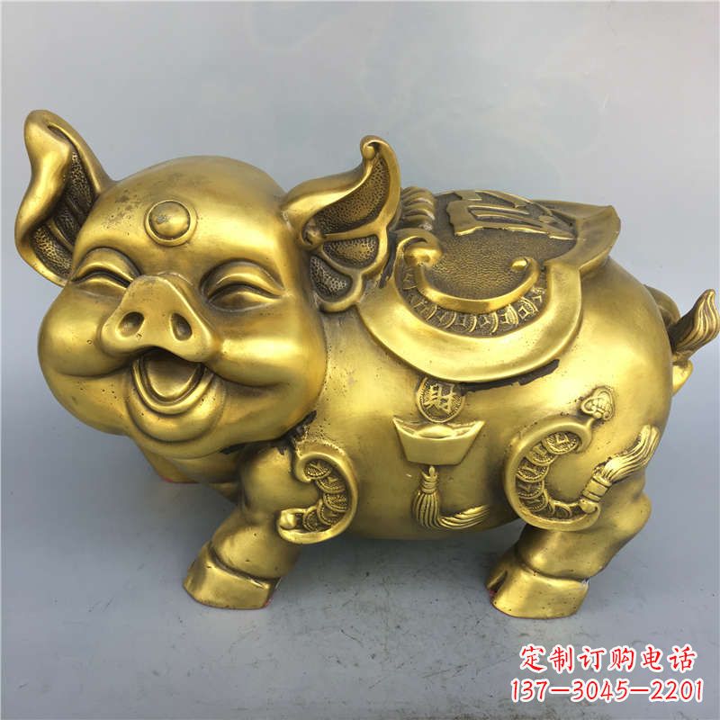 甘肃招财卡通猪铜雕-企业商场美陈动物生肖风水雕塑摆件
