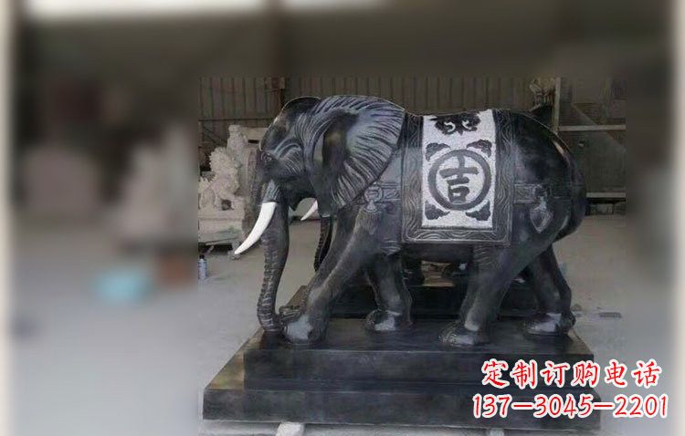甘肃中国黑石材大象雕塑