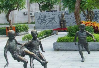 甘肃小孩踢足球公园景观铜雕