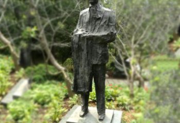 甘肃徐悲鸿雕塑著名奔马画家公园铜雕像