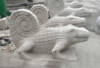 甘肃园林水池水景鳄鱼砂岩喷水雕塑