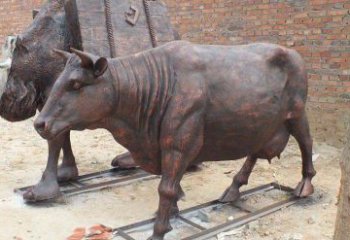 甘肃铸铜奶牛公园动物铜雕